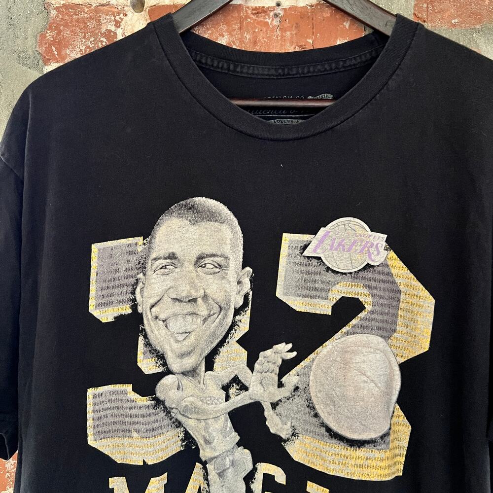 Magic Johnson Mitchell & Ness Hardwood Classics Men's Black T Shirt XL